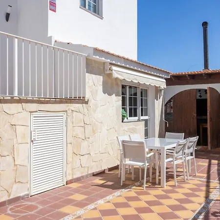 בית נופש Fantastic With Amazing Sea Views *