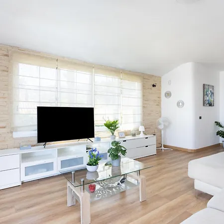 בית נופש Fantastic With Amazing Sea Views *