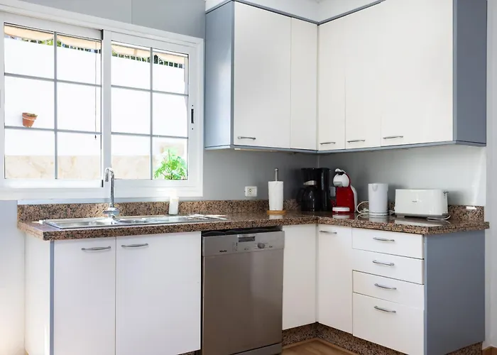 Fantastic With Amazing Sea Views Vakantiehuis *