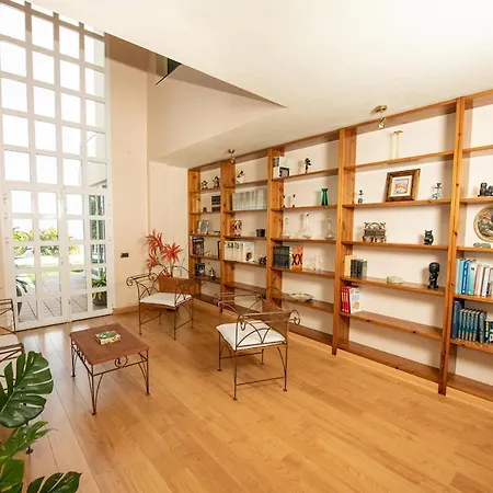 Fantastic With Amazing Sea Views