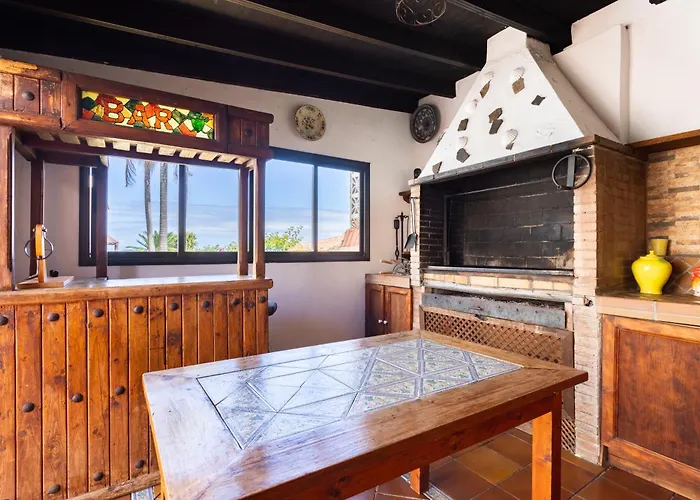 Casa vacanze Fantastic With Amazing Sea Views Puntillo Del Sol