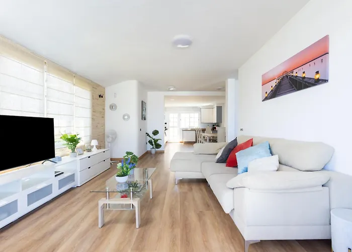 Fantastic With Amazing Sea Views Casa vacanze